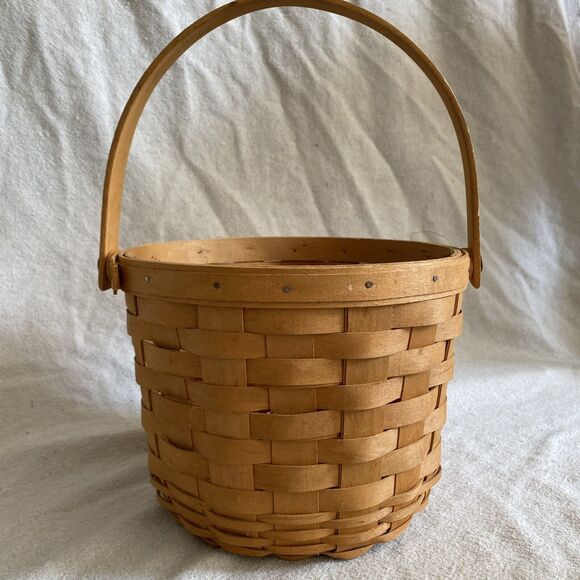 Vintage Longaberger 1996 Round Apple Harvest Basket - Picture 1 of 7